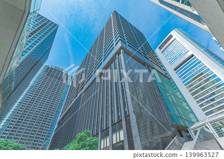 Shiodome's skyscrapers and the refreshing blue sky Shiodome's skyscrapers and the refreshing blue sky 139963527