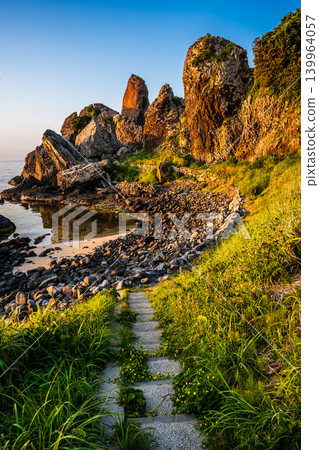 Sunset over Tatekami Rock in Minato [Karatsu City, Saga Prefecture] 139964057