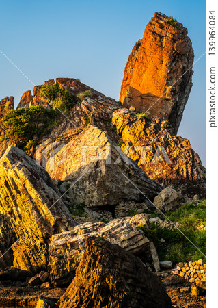 Sunset over Tatekami Rock in Minato [Karatsu City, Saga Prefecture] 139964084