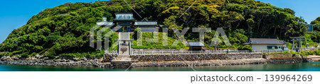 但馬神社全景【佐賀縣唐津市壁島】 但馬神社全景【佐賀縣唐津市壁島】 139964269