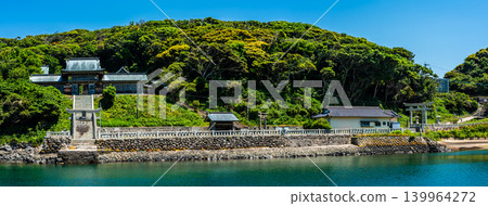 但馬神社全景【佐賀縣唐津市壁島】 但馬神社全景【佐賀縣唐津市壁島】 139964272