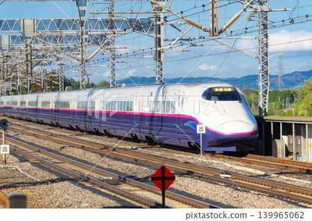 Tohoku Shinkansen / E2 series Tohoku Shinkansen / E2 series 139965062