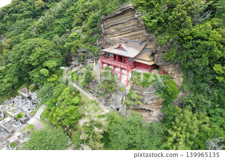 Daifukuji Temple Cliff Kannon Hall Daifukuji Temple Cliff Kannon Hall 139965135