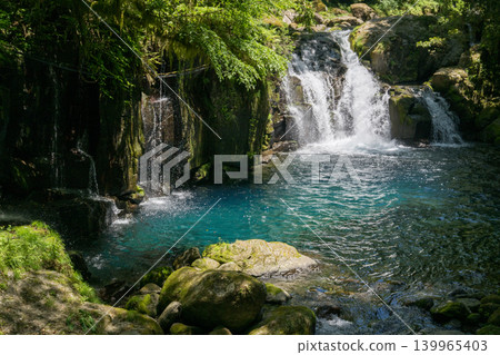 翠綠時的菊池峽美景 139965403