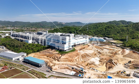 Exterior view of Micron Memory Japan factory in Higashihiroshima City, Hiroshima Prefecture (Drone aerial photography)_HHMIC_No27 Exterior view of Micron Memory Japan factory in Higashihiroshima City, Hiroshima Prefecture (Drone aerial photography)_HHMIC_No27 139965696