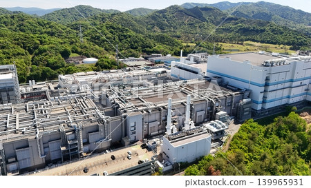 Exterior view of Micron Memory Japan factory in Higashihiroshima City, Hiroshima Prefecture (Drone aerial photography)_HHMIC_No32 Exterior view of Micron Memory Japan factory in Higashihiroshima City, Hiroshima Prefecture (Drone aerial photography)_HHMIC_No32 139965931