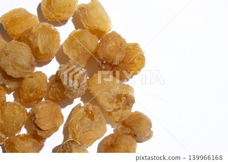 It is longan, a dried fruit from Vietnam. It is longan, a dried fruit from Vietnam. 139966168