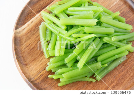 Boiled wild vegetables 139966476