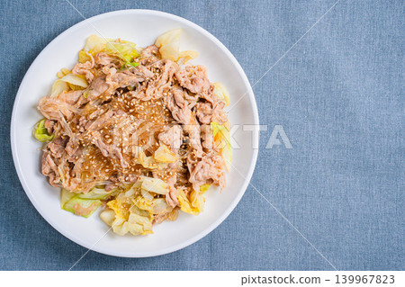 Stir-fried pork, cabbage, and glass noodles with sesame seeds (Japanese style stir-fry) Stir-fried pork, cabbage, and glass noodles with sesame seeds (Japanese style stir-fry) 139967823