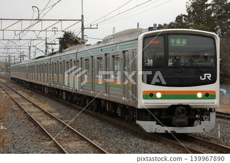 Utsunomiya Line 205 series Y9 formation (with "fairy tale" face) arriving at Ujiie Station. 139967890