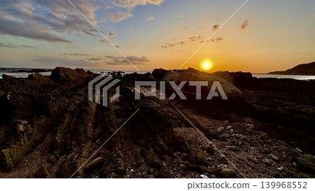 Sunset at Nemoto Beach, Shirahama Town, Minamiboso City, Chiba Prefecture 139968552