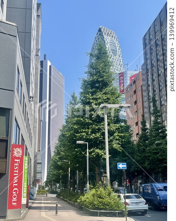 西新宿的摩天大樓群和Mode學園繭塔 139969412