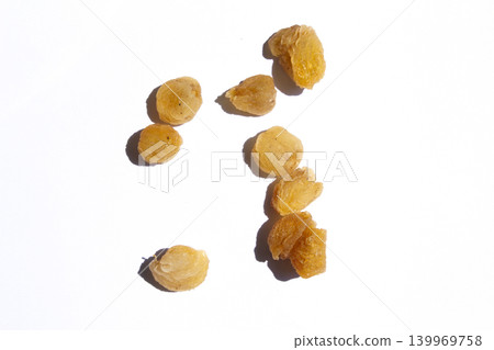 It is longan, a dried fruit from Vietnam. It is longan, a dried fruit from Vietnam. 139969758