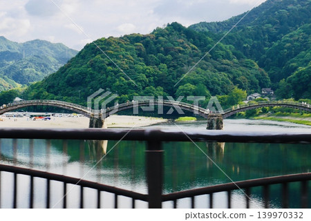 從加留橋眺望日落時的錦帶橋 從加留橋眺望日落時的錦帶橋 139970332