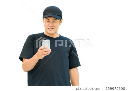 Health management with smartphone during exercise, middle-aged Asian man checking his health Health management with smartphone during exercise, middle-aged Asian man checking his health 139970608