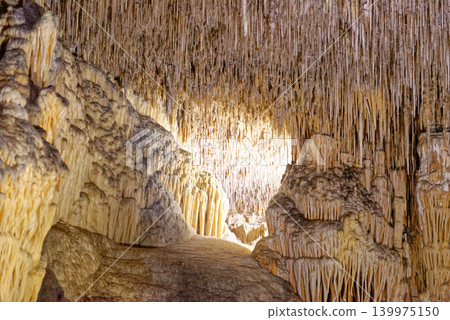 Drach Caves, Majorca Spain - Underground Stalactite and Stalagmite Formation Drach Caves, Majorca Spain - Underground Stalactite and Stalagmite Formation 139975150