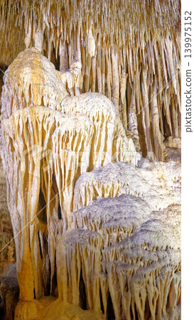 Drach Caves, Majorca Spain - Underground Stalactite and Stalagmite Formation Drach Caves, Majorca Spain - Underground Stalactite and Stalagmite Formation 139975152