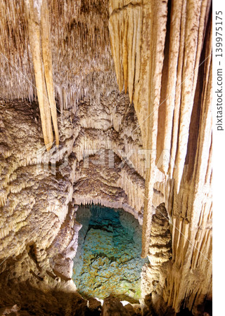 Drach Caves, Majorca Spain - Underground Stalactite and Stalagmite Formation Drach Caves, Majorca Spain - Underground Stalactite and Stalagmite Formation 139975175