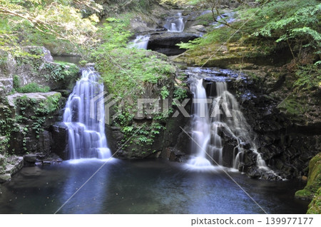 In May, one of the 48 waterfalls of Akame In May, one of the 48 waterfalls of Akame 139977177