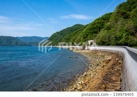 A refreshing seaside scene on a sunny day 139978405