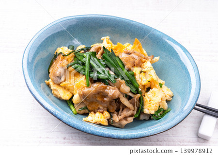 Pork and chive omelet Pork and chive omelet 139978912