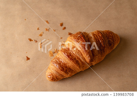 Croissant Croissant 139983708