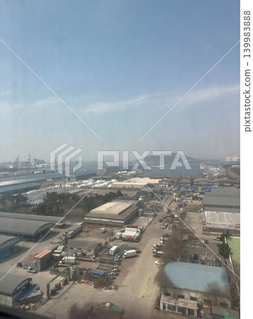 工業港口城市的鳥瞰圖 工業港口城市的鳥瞰圖 139983888
