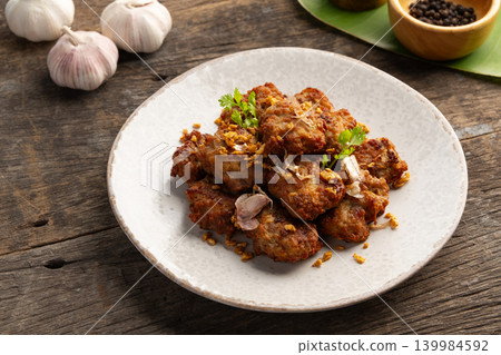 Fried Pork Balls(minced pork) with Garlic and Pepper Fried Pork Balls(minced pork) with Garlic and Pepper 139984592