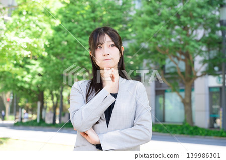 日本女人擔心 日本女人擔心 139986301