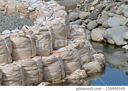 防洪工程圖片(洪水災害、暴雨災害、災後重建、防洪工程、河道建設、堤防建設) 防洪工程圖片(洪水災害、暴雨災害、災後重建、防洪工程、河道建設、堤防建設) 139988349