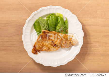 【宮城縣】用醬油曲醃製的豬裡肌肉,用來烤肉。 【宮城縣】用醬油曲醃製的豬裡肌肉,用來烤肉。 139992674