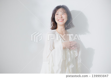 Beauty image of young women Beauty image of young women 139993847