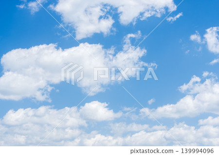 A strong spring breeze blows across the blue sky and clouds (37) A strong spring breeze blows across the blue sky and clouds (37) 139994096