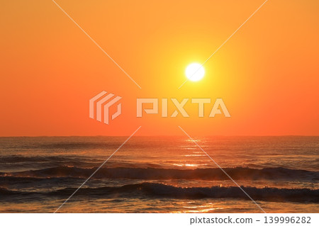 庫朱庫里海灘的大海和日出 庫朱庫里海灘的大海和日出 139996282