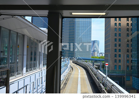 從百合海鷗號列車前窗望出去的景色 139996341