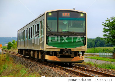 A battery-powered train travels on a non-electrified local line... 'ACCUM' Karasuyama Line [EV-E301 series] 139997245