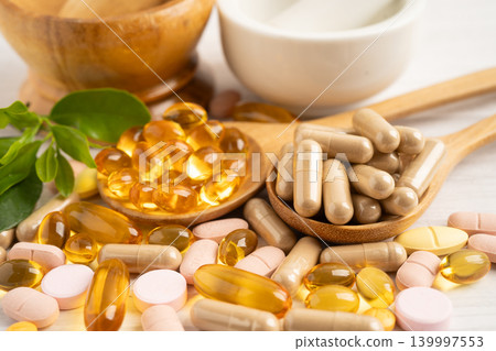 Fish oil vitamin with EPA and DHA,Alternative medicine herbal organic capsule with vitamin E omega 3. 139997553