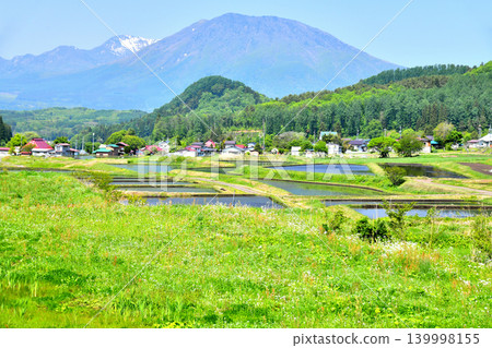 從長野縣信濃町荒瀨原眺望黑姬山（長野縣信濃町）[2026年5月] 139998155