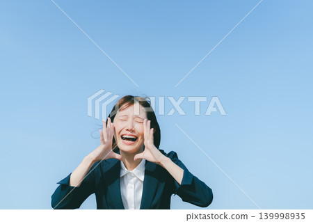 Blue sky and business woman Blue sky and business woman 139998935
