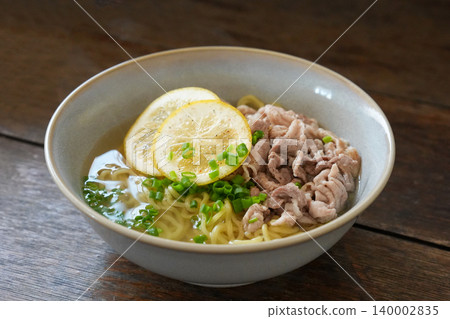 Pork and lemon ramen Pork and lemon ramen 140002835