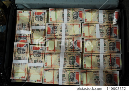 Indian Old Currency in a Box Indian Old Currency in a Box 140002852