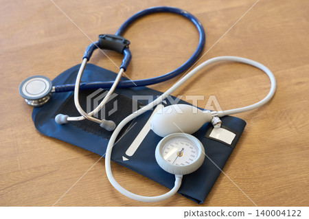 Aneroid sphygmomanometer and stethoscope in a nursing home 140004122