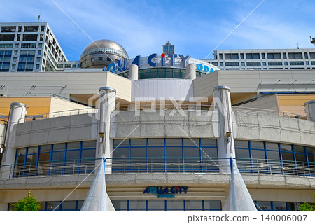 Aqua City and Fuji TV in Odaiba Aqua City and Fuji TV in Odaiba 140006007