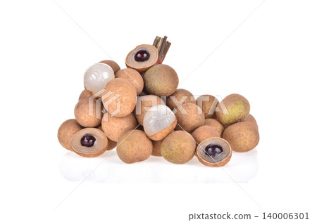 longan isolated on white background 140006301