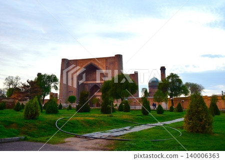 Bibi-Khanym Mosque in Samarkand, Uzbekistan Bibi-Khanym Mosque in Samarkand, Uzbekistan 140006363