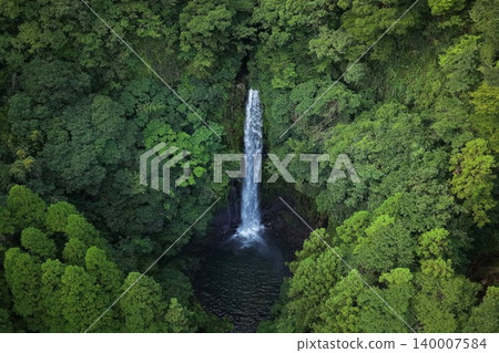 An aerial photograph overlooking Kannon Falls in Hinokage Town, Miyazaki Prefecture. An aerial photograph overlooking Kannon Falls in Hinokage Town, Miyazaki Prefecture. 140007584