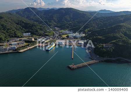An aerial photograph overlooking Saganoseki Port and ferries in Oita Prefecture. An aerial photograph overlooking Saganoseki Port and ferries in Oita Prefecture. 140009400