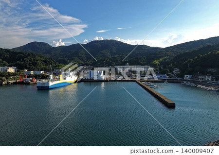 Aerial photograph capturing the port and ferry of Saganoseki, Oita Prefecture. Aerial photograph capturing the port and ferry of Saganoseki, Oita Prefecture. 140009407