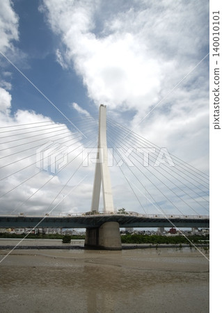 Toyomi Bridge from the tidal flats Toyomi Bridge from the tidal flats 140010101