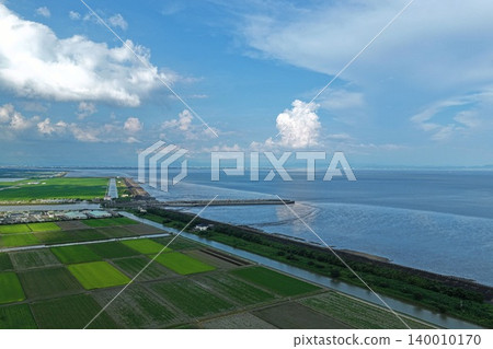 Aerial photographs of reclaimed land in Kishima District, Saga Prefecture, and the area around the Ariake Sea coast and Shin-Ariake Fishing Port. Aerial photographs of reclaimed land in Kishima District, Saga Prefecture, and the area around the Ariake Sea coast and Shin-Ariake Fishing Port. 140010170